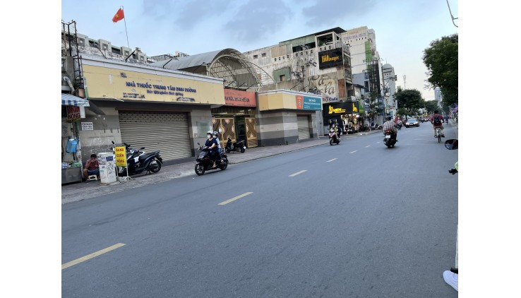 Bán Nhà MẶT TIỀN KD đường Ung Văn Khiêm,Q.Bình Thạnh,DT:13mx90m,KC:,1 Tầng,Giá:155 tỷ